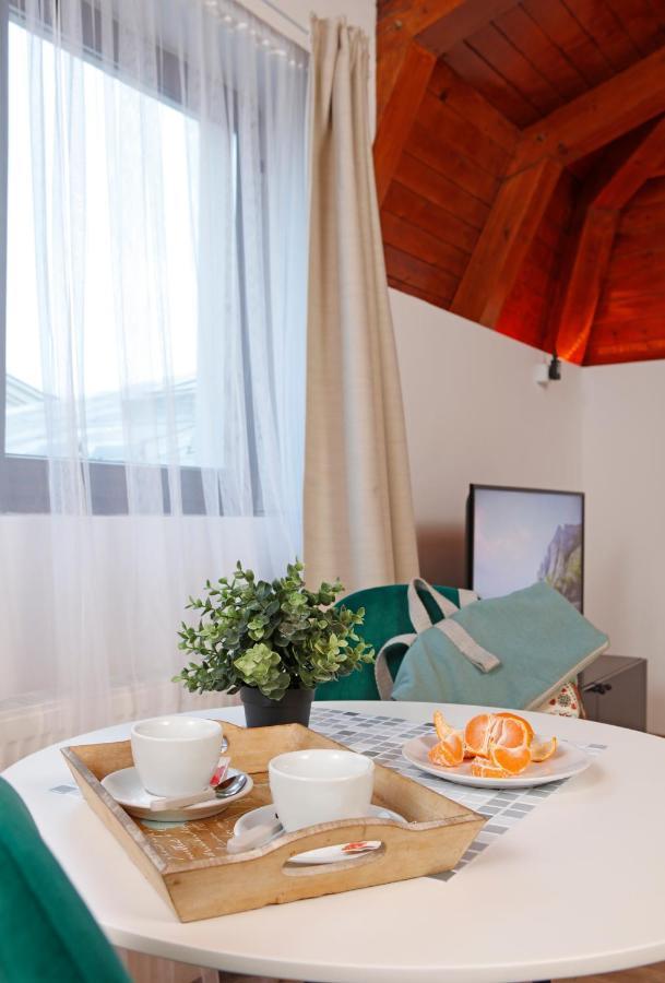 One Love Central Cottage Bucarest Extérieur photo